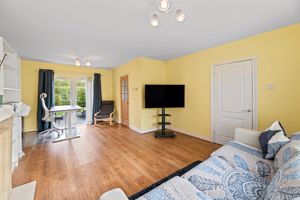 Lounge- click for photo gallery